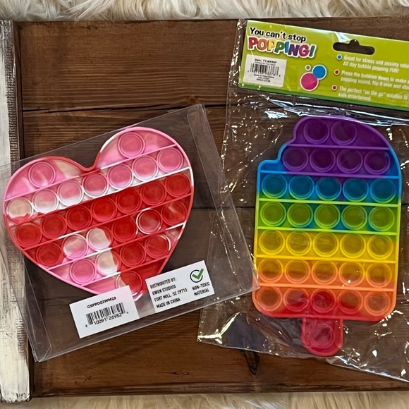 Fidget Popper Popsicle & Heart - Picture 2 of 11